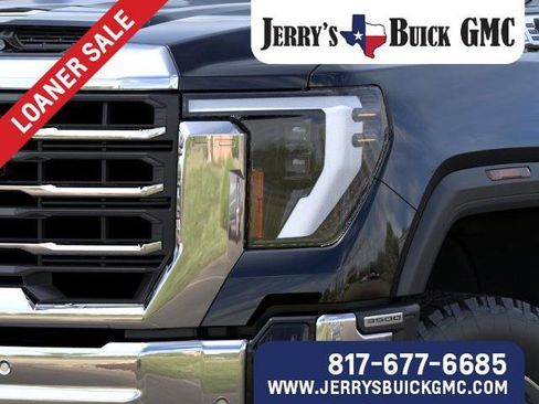 New 2025 GMC Sierra 3500 SLT w/ SLT Premium Package image 10