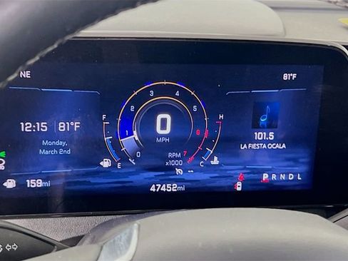 Used 2025 Chevrolet Traverse LT image 13