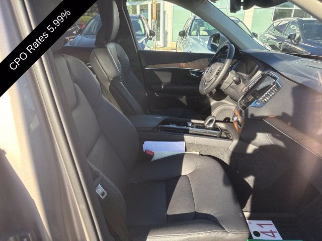 Certified 2025 Volvo XC90 B6 Plus AWD/4WD image 3
