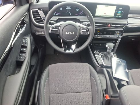 New 2026 Kia Seltos S image 12