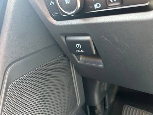 Used 2025 Ford F150 STX w/ Equipment Group 200A RWD image 19