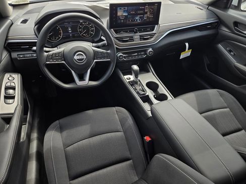 New 2026 Nissan Altima 2.5 SV FWD image 15