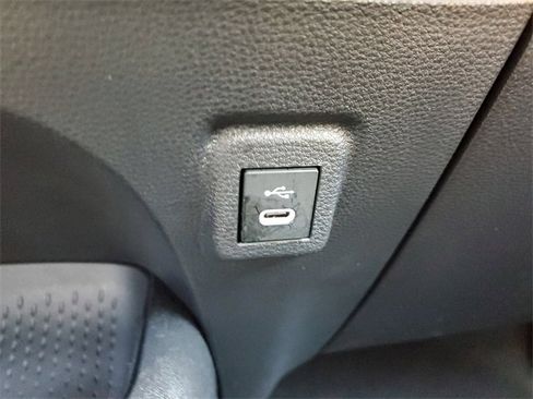 Used 2025 Toyota Corolla LE image 22