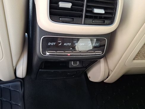 Used 2022 Mercedes-Benz GLS 450 4MATIC image 12