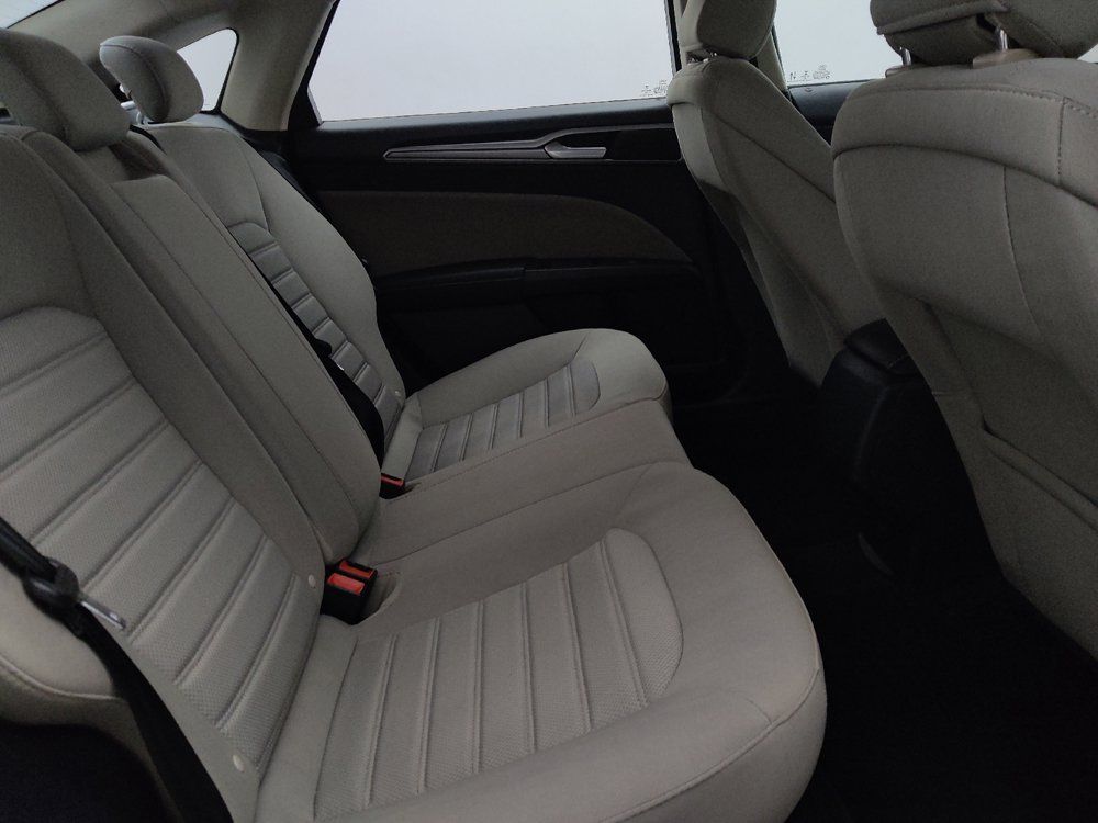 Used 2020 Ford Fusion S FWD image 19