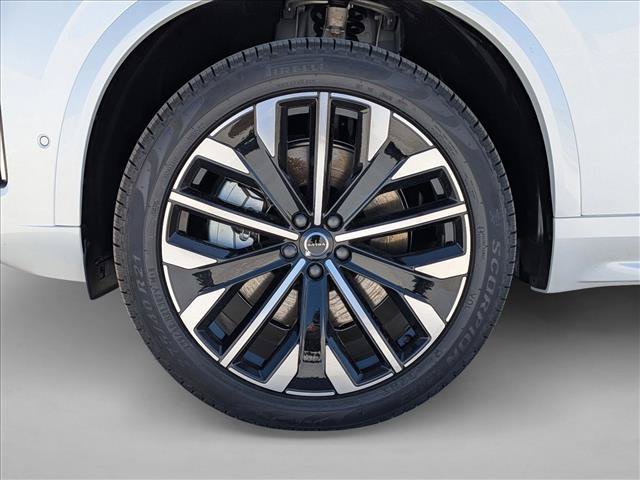 New 2026 Volvo XC90 T8 Plus w/ Protection Package Premier AWD/4WD image 10