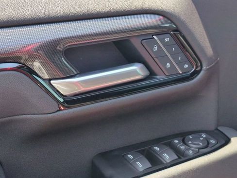 New 2026 GMC Sierra 2500 AT4 AWD/4WD image 24