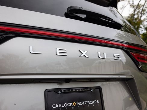 Used 2024 Lexus LX 600 4WD w/ Luxury Package image 43