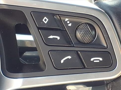 Used 2020 Porsche Panamera image 21