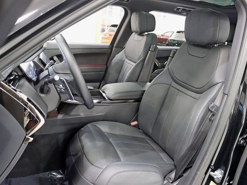 Used 2023 Land Rover Range Rover Sport SE AWD/4WD image 28