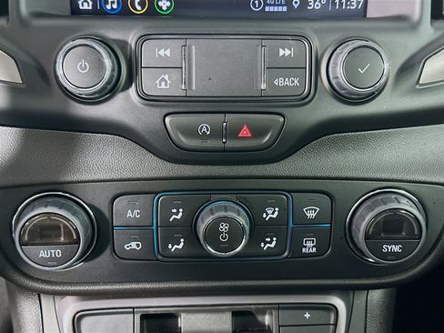 Used 2024 GMC Terrain AT4 image 24