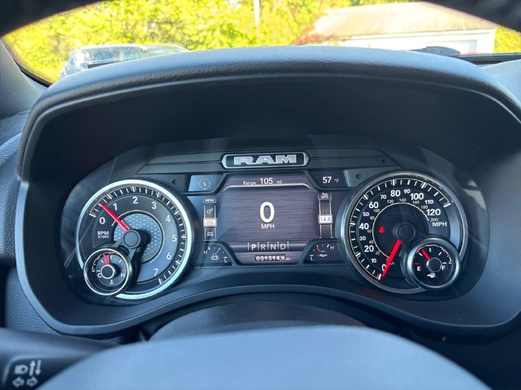 Used 2022 RAM 1500 Big Horn AWD/4WD image 16