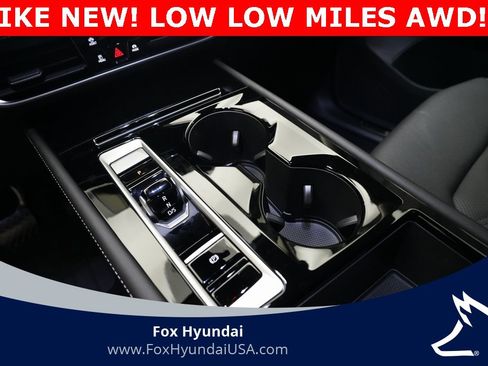 Used 2025 Volkswagen Atlas SE image 17