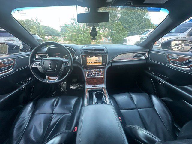 Used 2017 Lincoln Continental Select w/ Climate Package AWD/4WD image 13