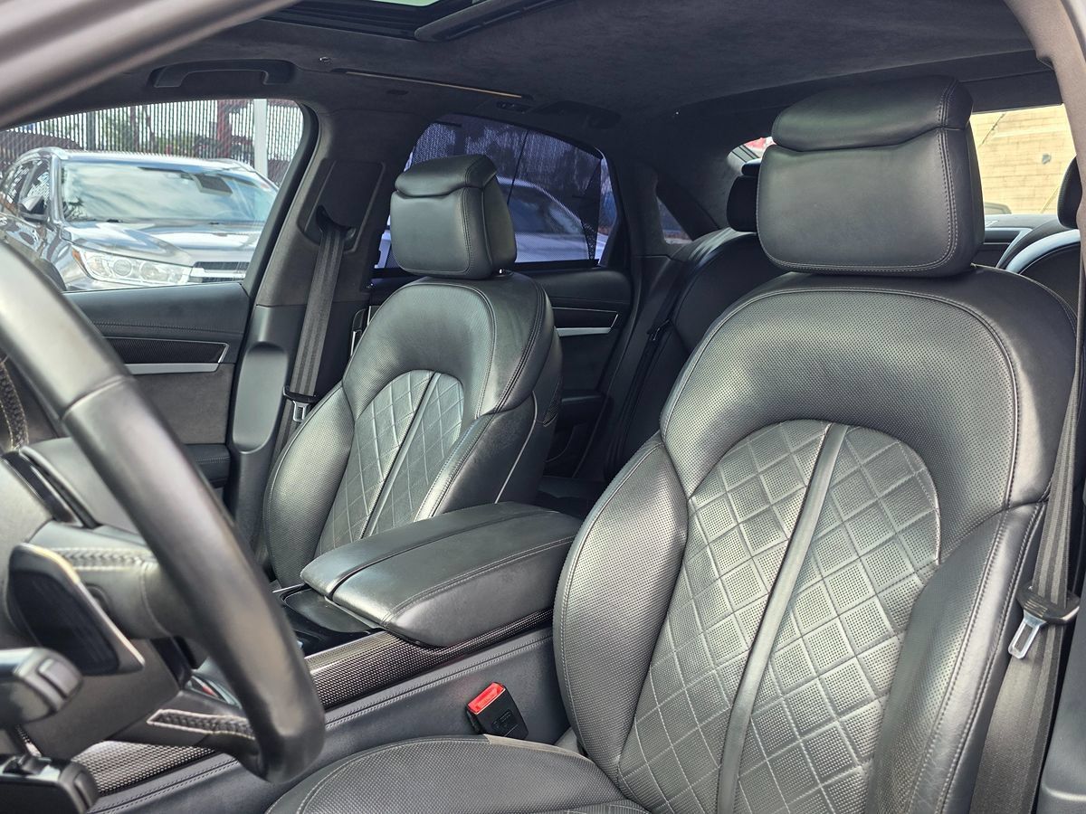 Used 2015 Audi S8 AWD/4WD image 22