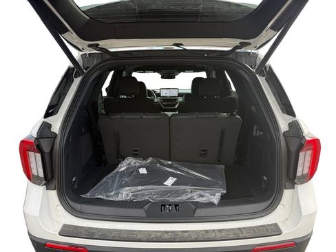 New 2026 Ford Explorer ST-Line w/ ST-Line Street Pack AWD/4WD image 20