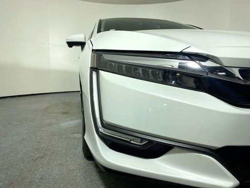 Used 2018 Honda Clarity Base image 30