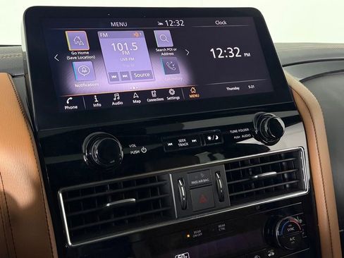 Used 2024 INFINITI QX80 Sensory w/ Cargo Package AWD/4WD image 18
