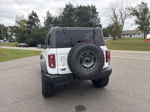 New 2025 Ford Bronco Outer Banks w/ Sasquatch Package image 10