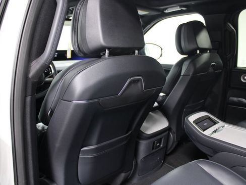 New 2026 Lincoln Navigator Reserve w/ Jet Appearance Package AWD/4WD image 32