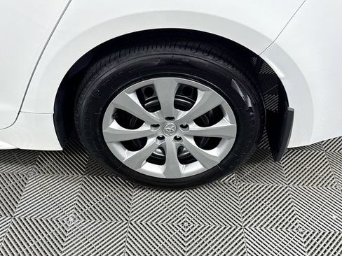 Certified 2025 Toyota Corolla LE image 4