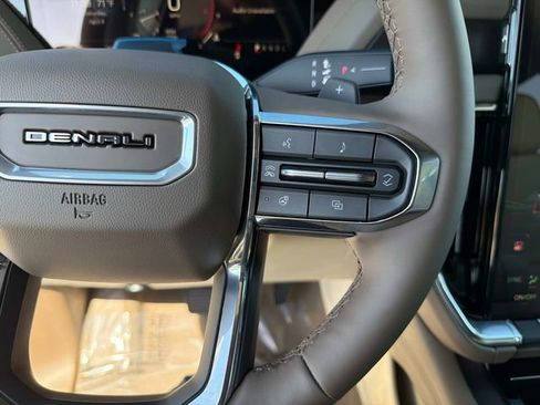 New 2026 GMC Yukon XL Denali w/ Denali Reserve Package image 27