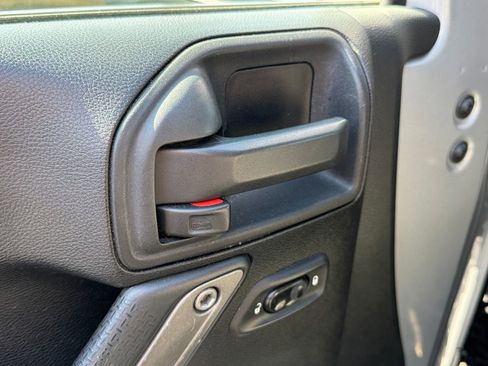 Used 2013 Jeep Wrangler Unlimited Sport image 22