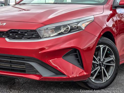 Used 2024 Kia Forte LXS w/ LXS Technology Package image 30