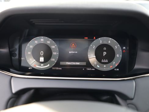 New 2025 Land Rover Range Rover Evoque Dynamic SE AWD/4WD image 23