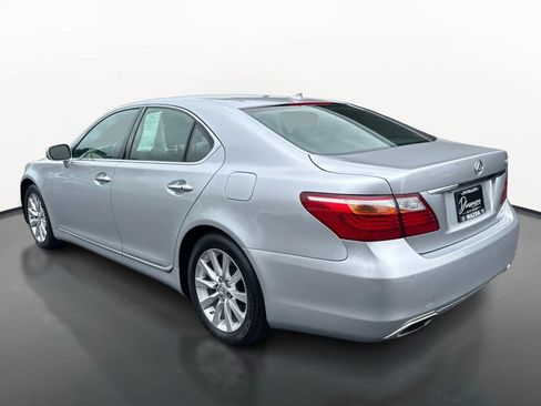 Used 2012 Lexus LS 460 AWD w/ Comfort Pkg image 5