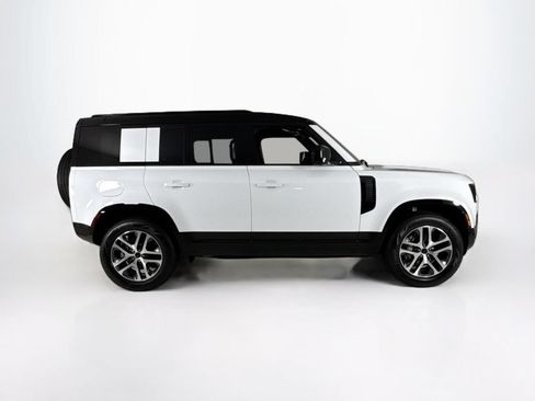 Used 2026 Land Rover Defender 110 X-Dynamic SE AWD/4WD image 6