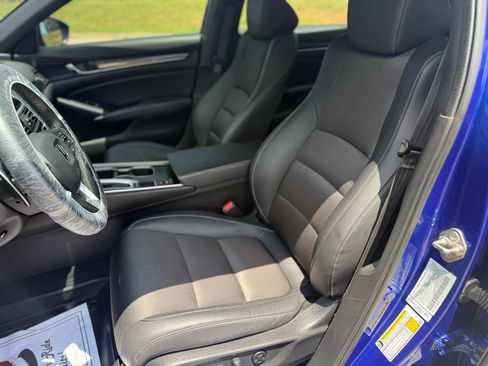 Used 2019 Honda Accord Sport image 17