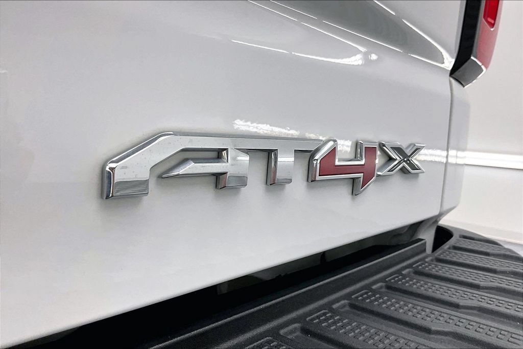 Used 2023 GMC Sierra 1500 AT4X w/ AT4X AEV Edition AWD/4WD image 8
