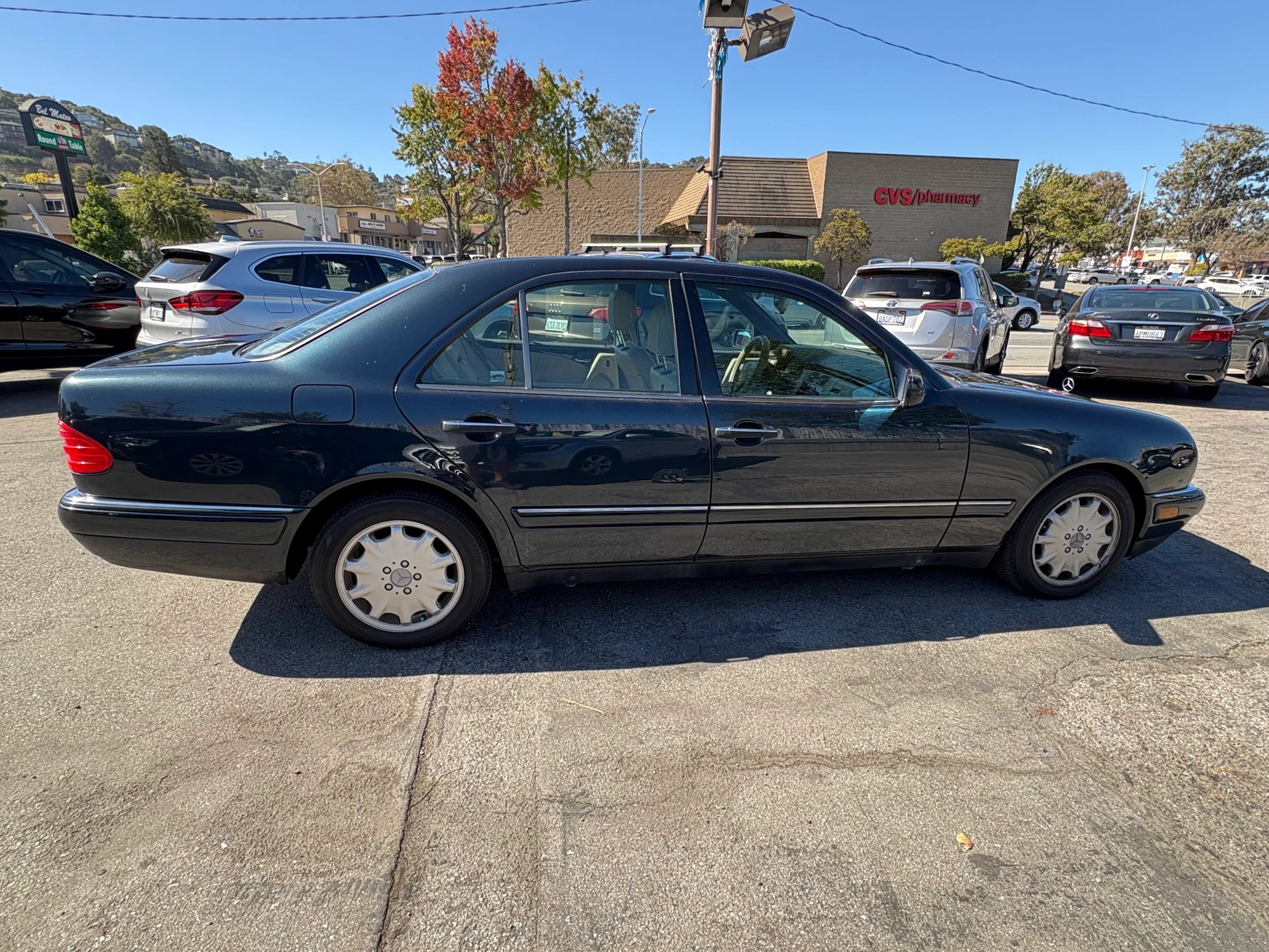 Used 1996 Mercedes-Benz E 320 Sedan image 8