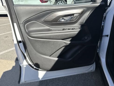 Certified 2023 GMC Terrain SLE w/ Driver Convenience Package image 21