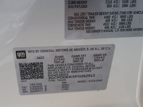 Used 2023 Chevrolet Silverado 1500 LT AWD/4WD image 45