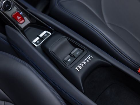 Certified 2022 Ferrari F8 Tributo RWD image 64