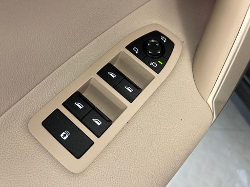 Certified 2022 BMW iX xDrive50 w/ Convenience Package image 12