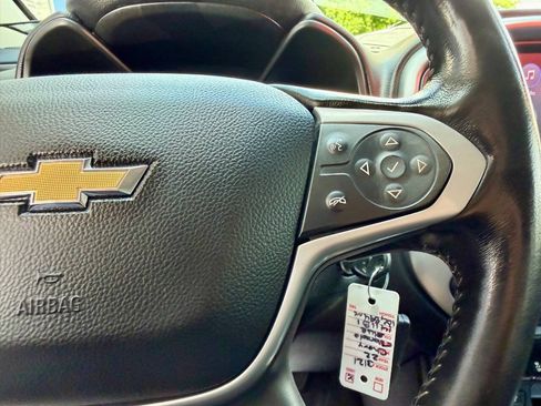 Used 2022 Chevrolet Colorado LT w/ Luxury Package AWD/4WD image 34