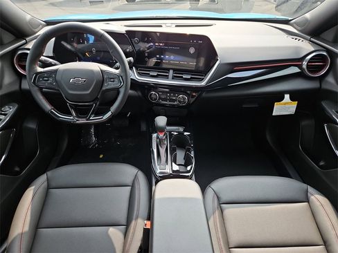 New 2026 Chevrolet Trax RS w/ Driver Confidence Package image 12