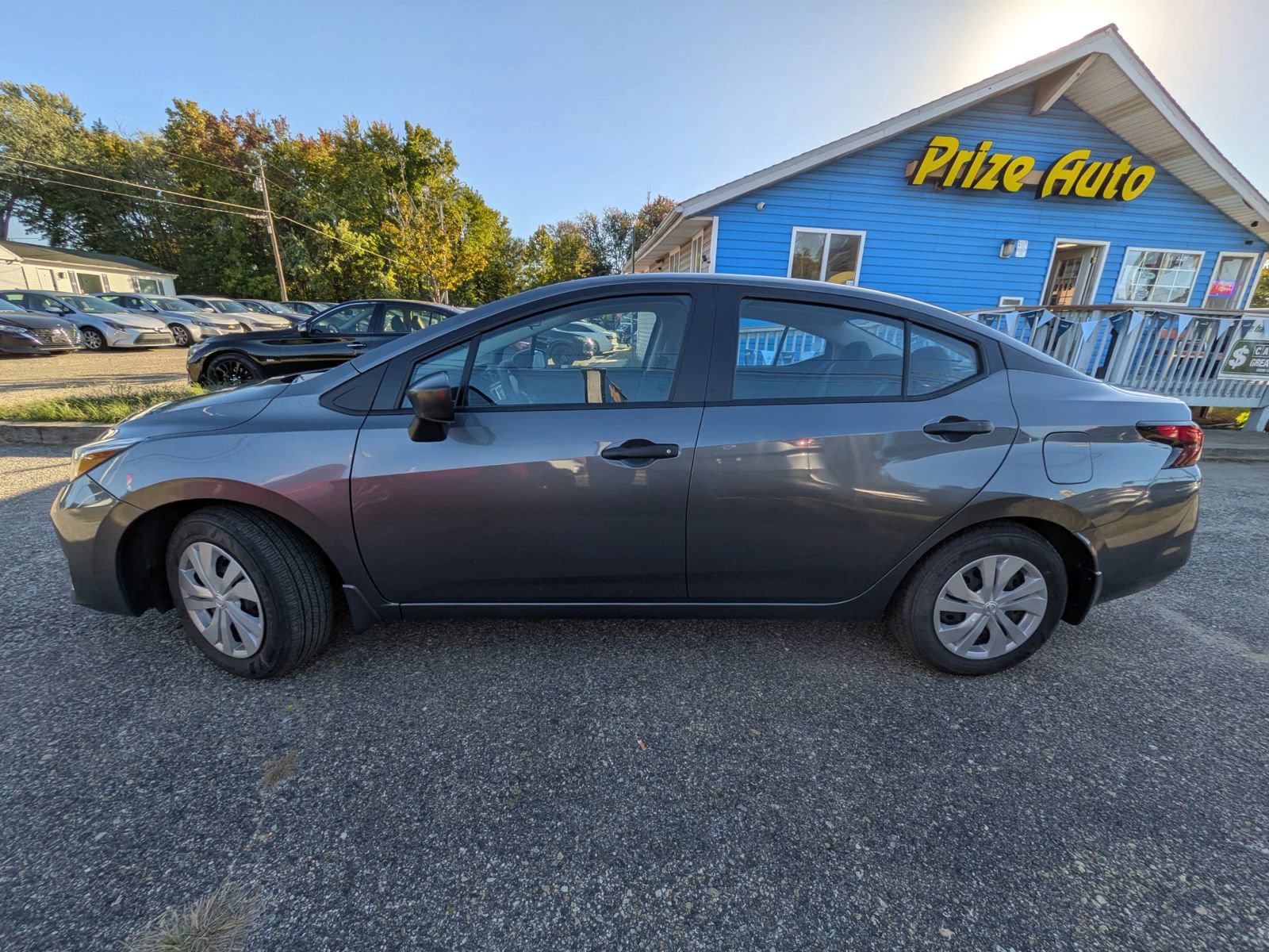 Used 2024 Nissan Versa S FWD image 2