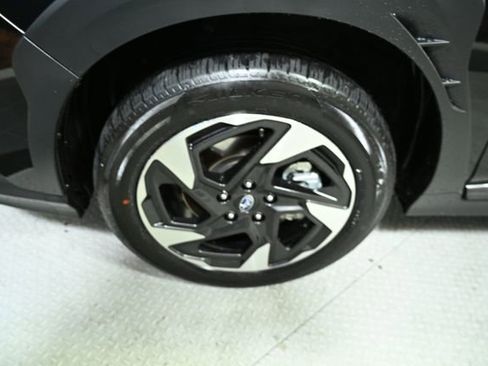 Certified 2025 Subaru Crosstrek 2.5i Limited w/ Popular Package #3A image 19