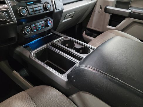 Used 2019 Ford F150 XLT w/ Equipment Group 302A Luxury AWD/4WD image 26