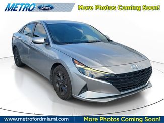 Used 2022 Hyundai Elantra SEL video 1