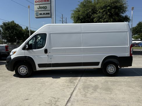 Used 2023 RAM ProMaster 2500 FWD image 8