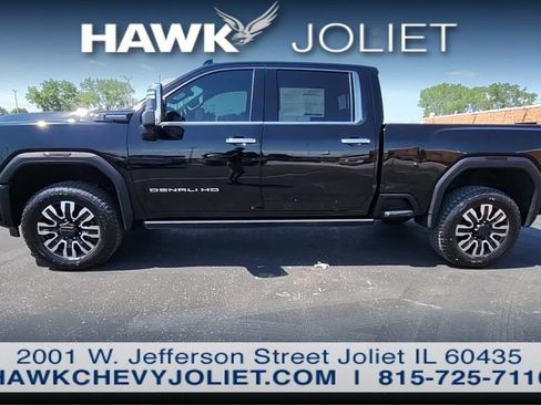 Used 2024 GMC Sierra 2500 Denali Ultimate AWD/4WD image 2