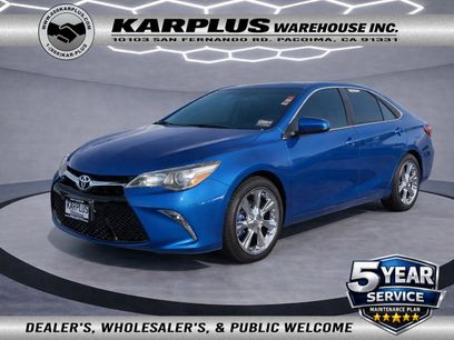 Used 2017 Toyota Camry SE w/ Moonroof Package