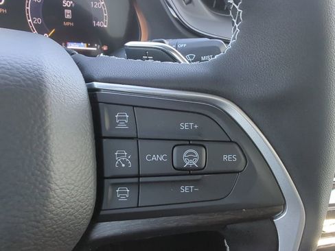 New 2026 Jeep Grand Cherokee Limited AWD/4WD image 32