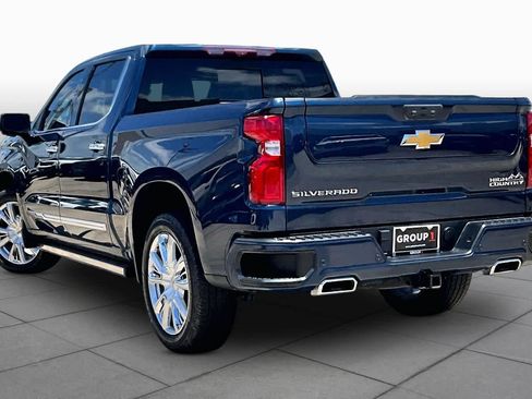 Used 2022 Chevrolet Silverado 1500 High Country w/ High Country Premium Package RWD image 12