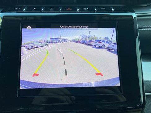 Used 2023 Jeep Grand Cherokee Laredo w/ Luxury Tech Group I AWD/4WD image 13